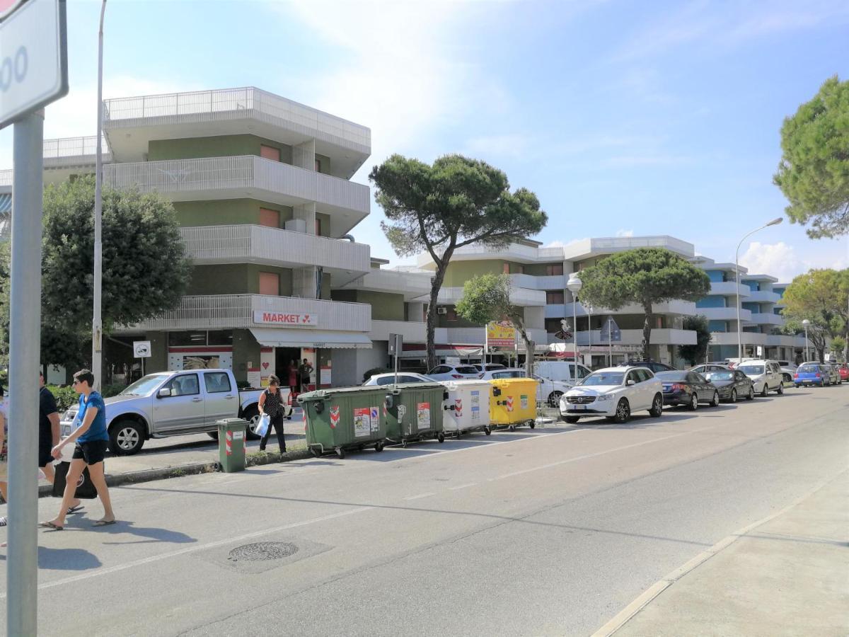 Condominio Moschettieri Monolocale Bibione Exterior photo